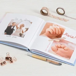 Buch-Album "Letterings", 18x18 cm, 30 weiße Seiten, Future