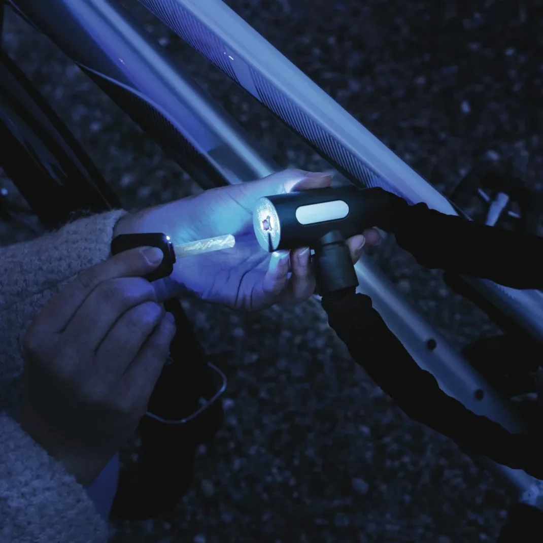 Fahrrad-Kettenschloss mit Leuchtschlüssel, 120 cm, Schwarz