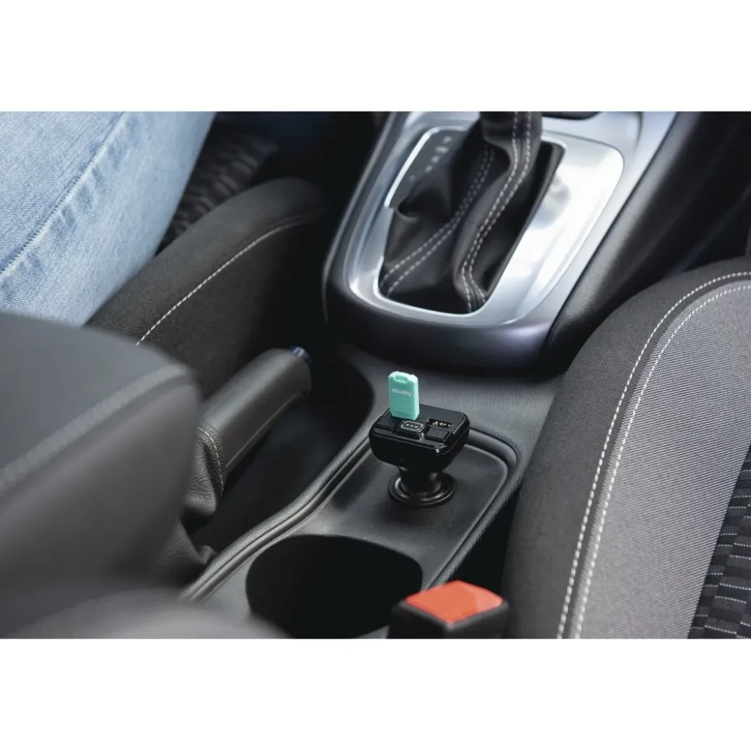 FM-Transmitter mit AUX-IN + USB-IN