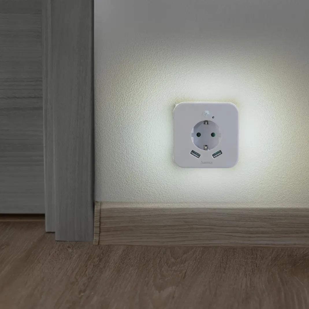 LED-Nachtlicht mit Steckdose, 2 USB-Ausgänge, Bewegungsmelder, Lichtsensor