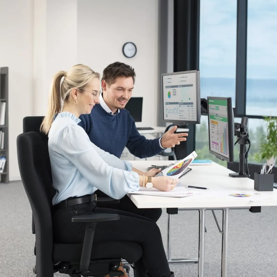 Monitorhalterung, mit Gasfeder höhenverstellbar, schwenk-/neigbar, 13"-32"