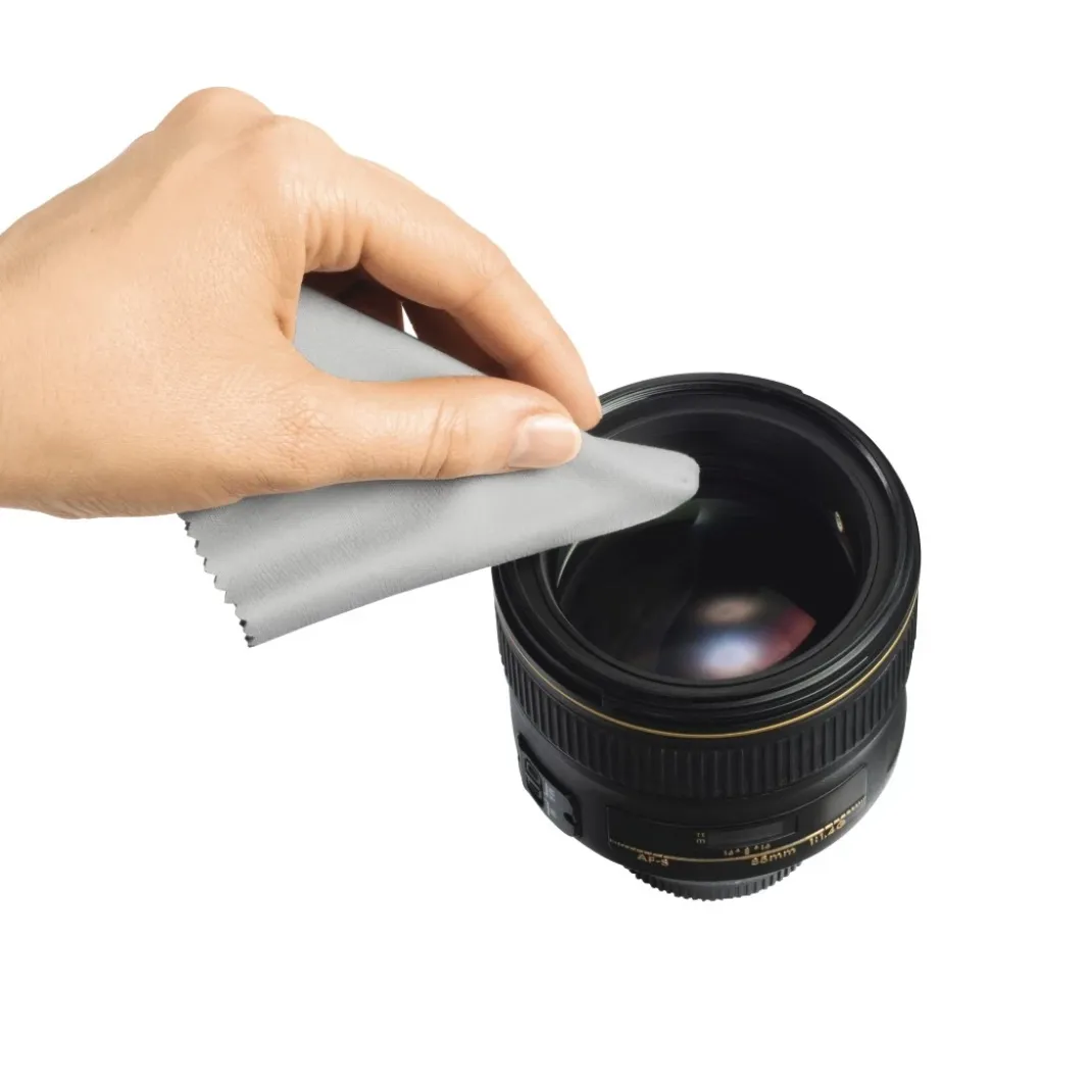Reinigungsset mit 30 Feuchttüchern "Pro-Optik" und 1 Mikrofasertuch