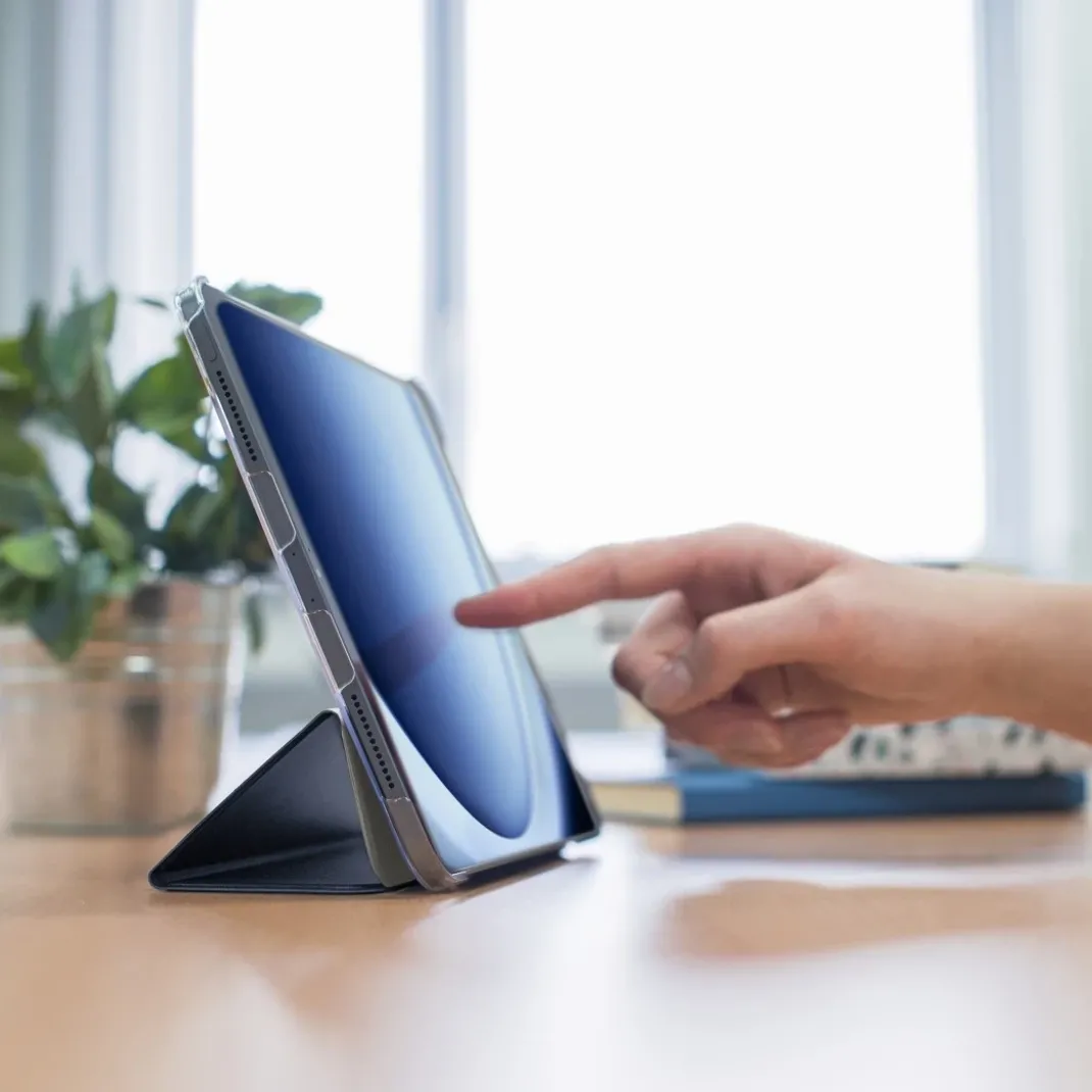 Tablet-Hülle "Fold Clear" für Samsung Galaxy Tab A9+ 11", Dunkelblau
