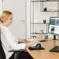 Vertikale, ergonomische Funkmaus